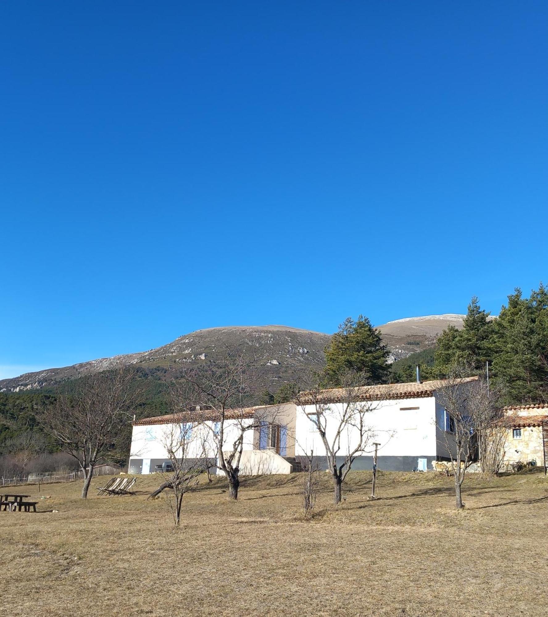 Gite La Mountagna Peyroules Exteriér fotografie