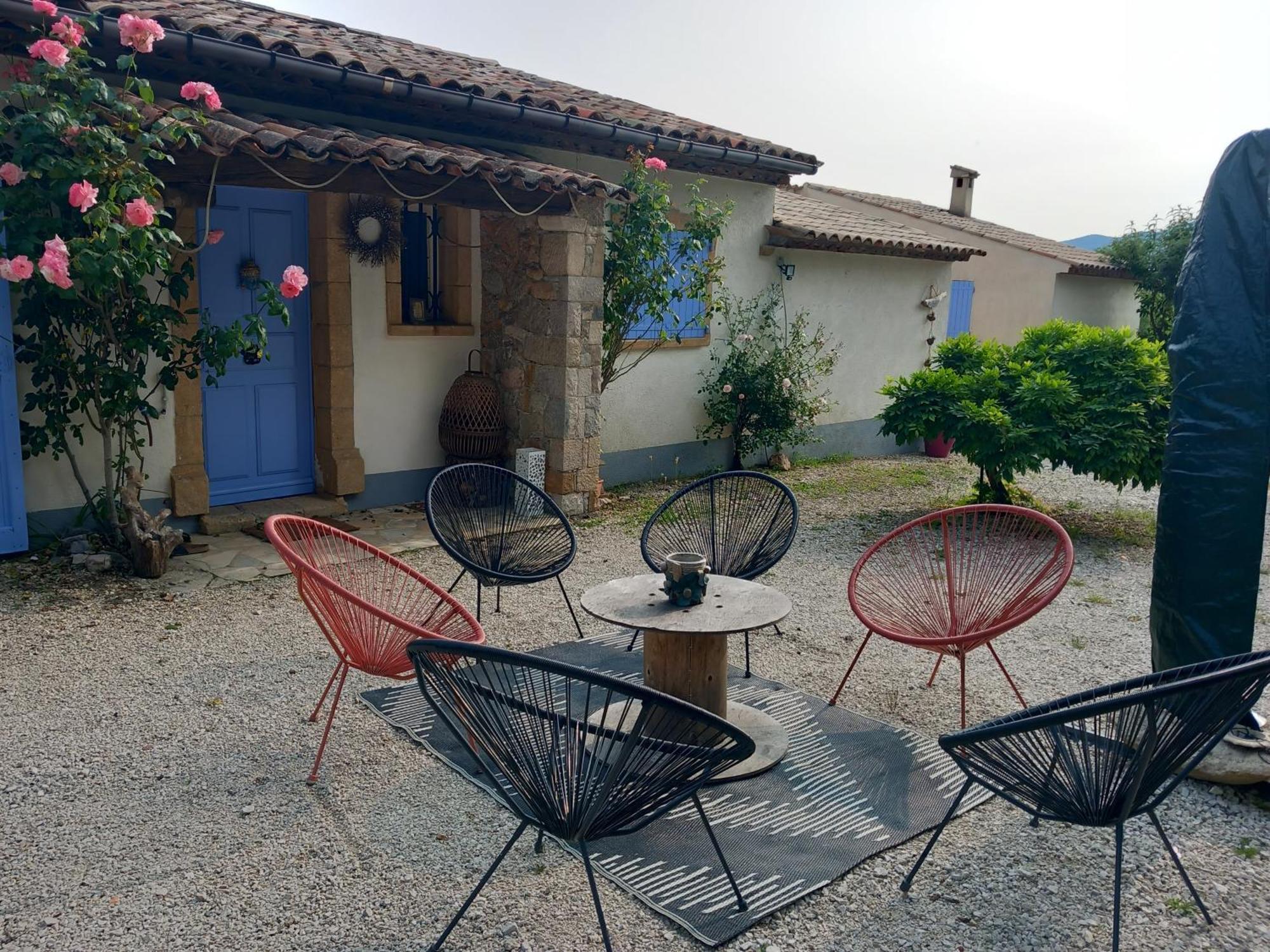 Gite La Mountagna Peyroules Exteriér fotografie