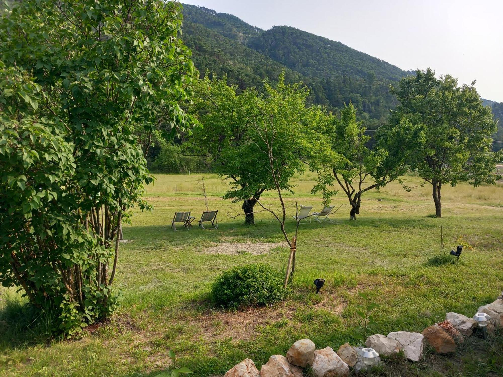 Gite La Mountagna Peyroules Exteriér fotografie